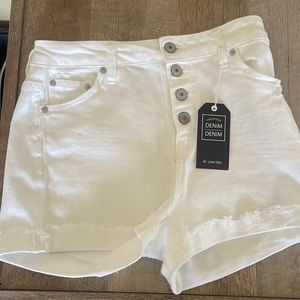 Fallon button down white shorts